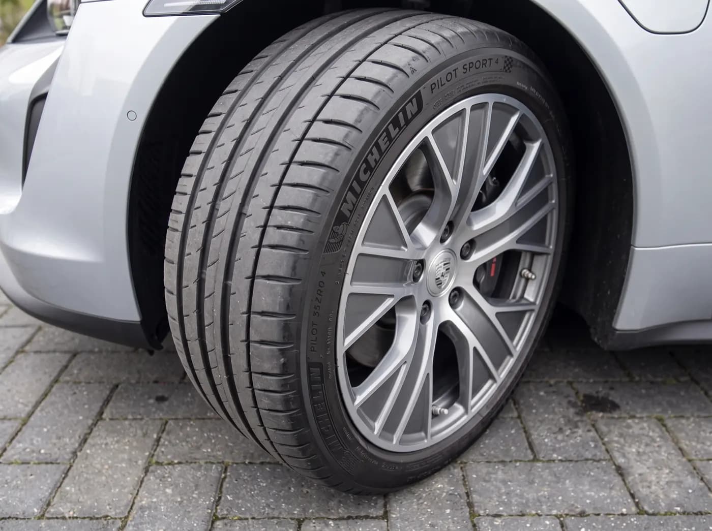 Guided capture — tyre and wheel condition